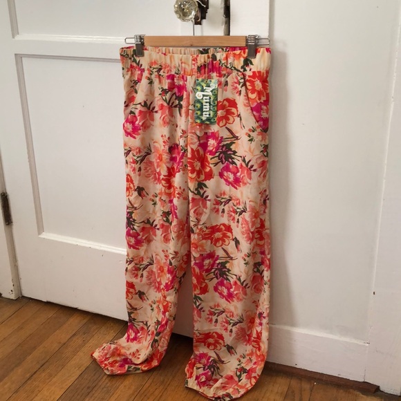 NEW Show Me Your Mumu La La Scrunch Pants - Picture 3 of 6